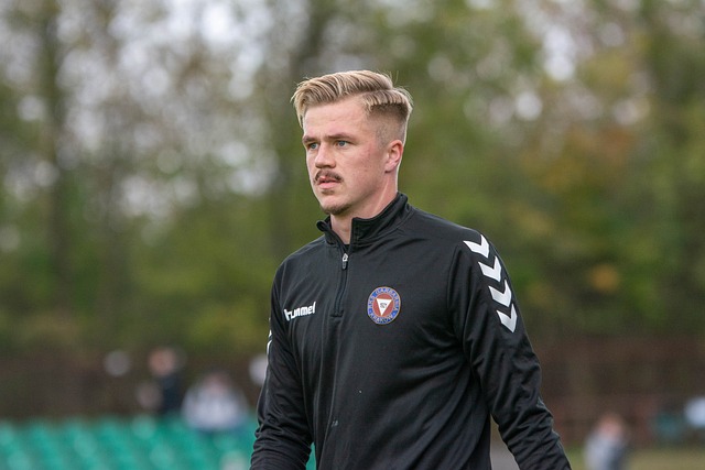 迎体育主持 迎体育主持